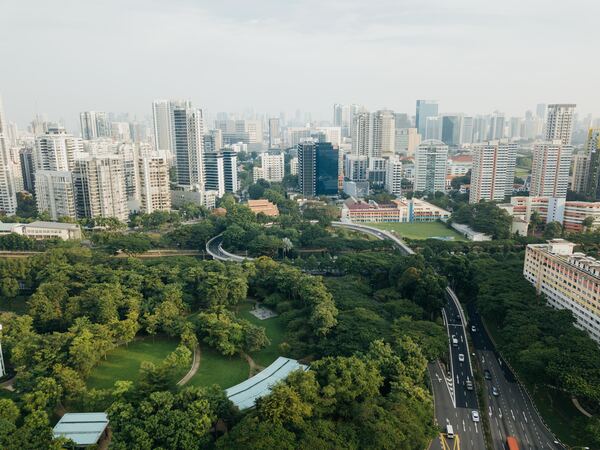 Mathematical modeling of plant community composition for urban greenery plans